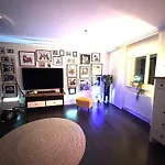 Das Haus Am Kanal.